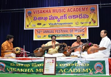 Ayyagari Syamasundaram & Ayyagari Satya Prasad (Veena)