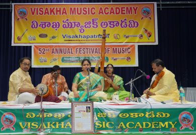 Dr. Kolluru Vandana (Vocal)